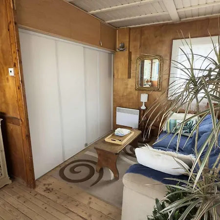 Aig 60 - Individuel - Proche - - 9 Personnes * Gruissan