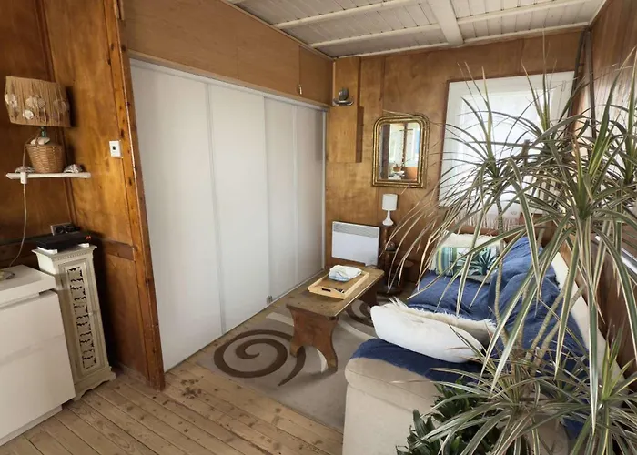 Aig 60 - Individuel - Proche - - 9 Personnes * Gruissan